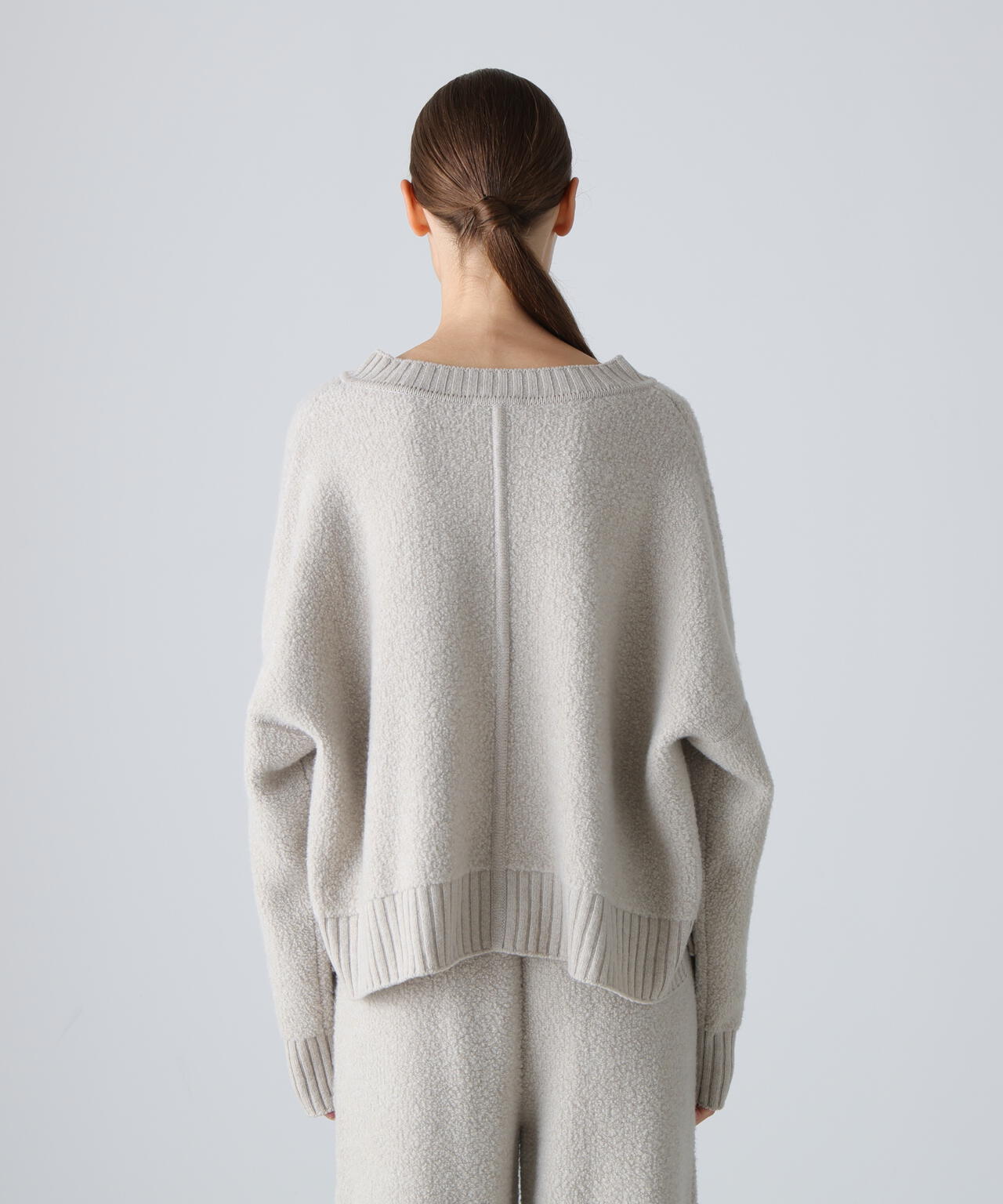 パイルニットプルオーバー