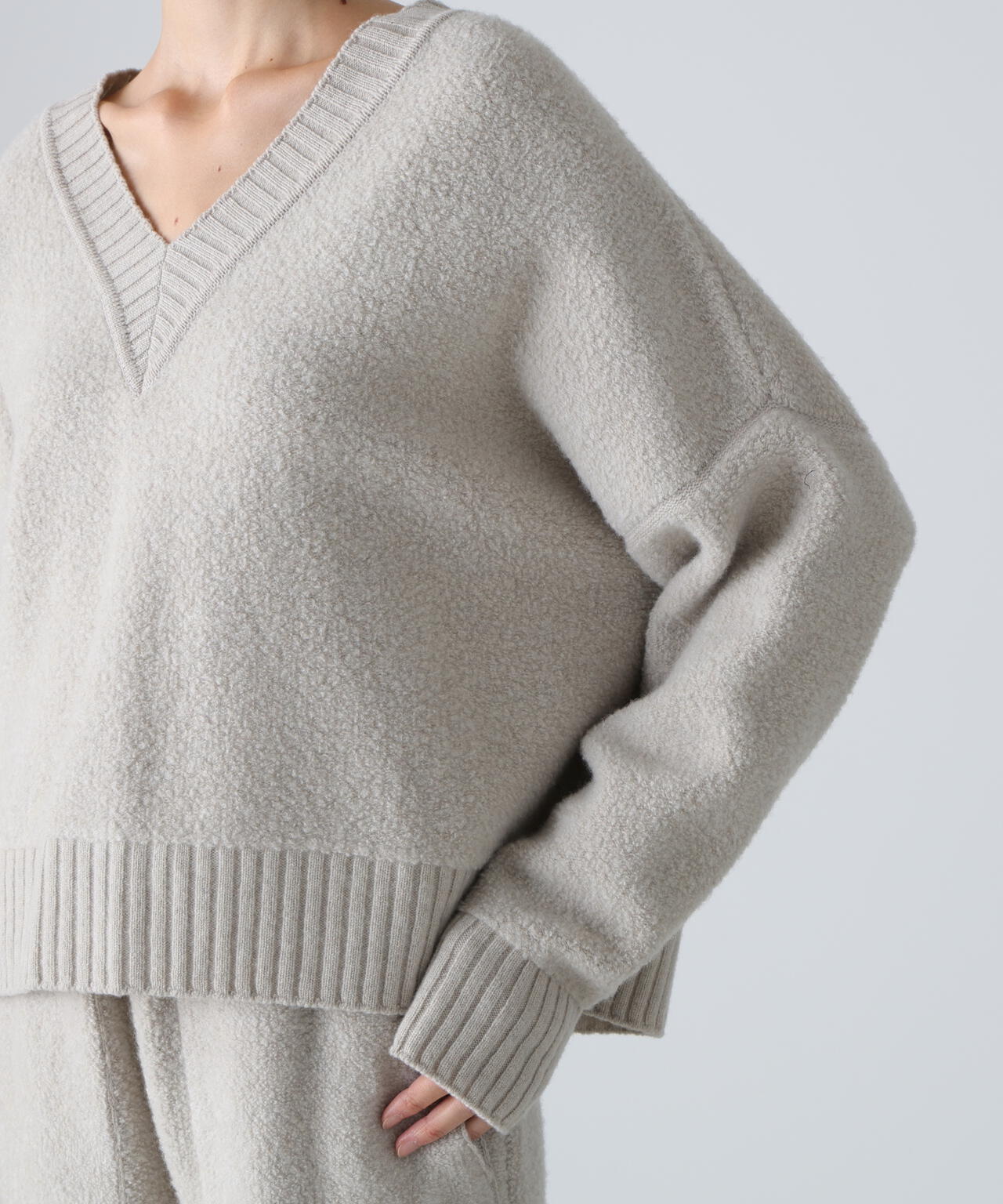 パイルニットプルオーバー