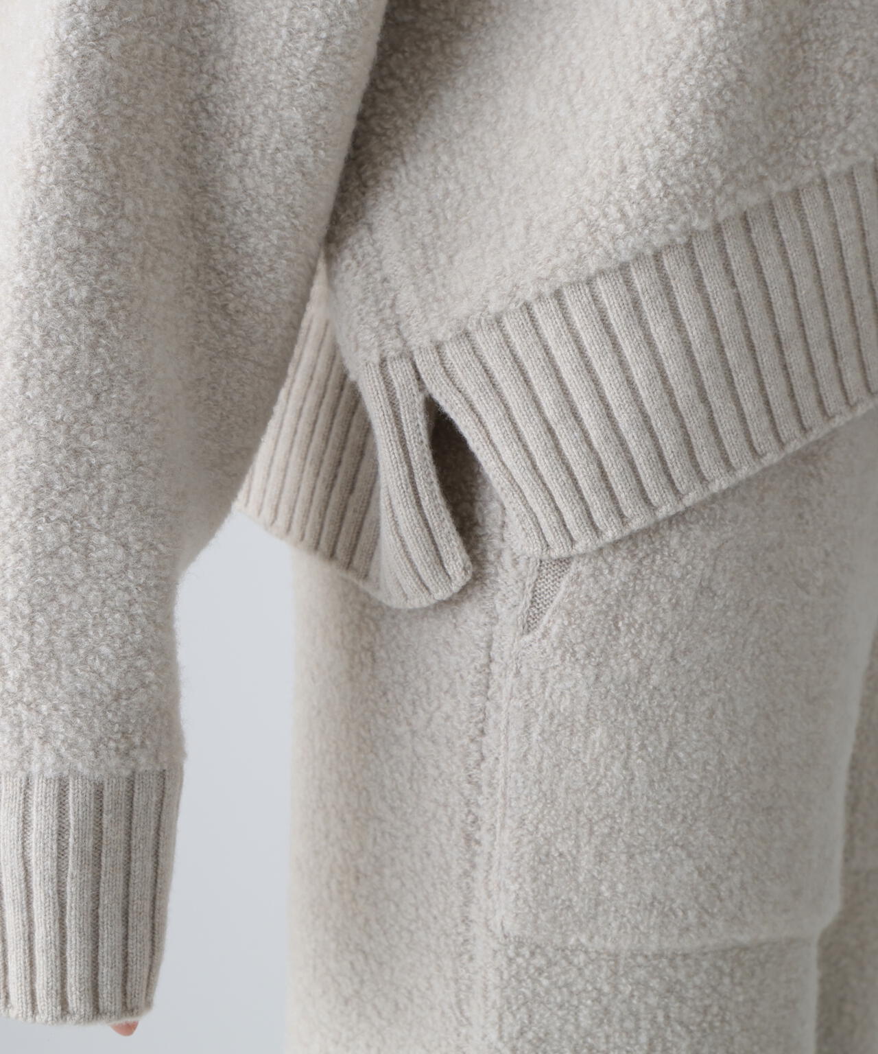 パイルニットプルオーバー