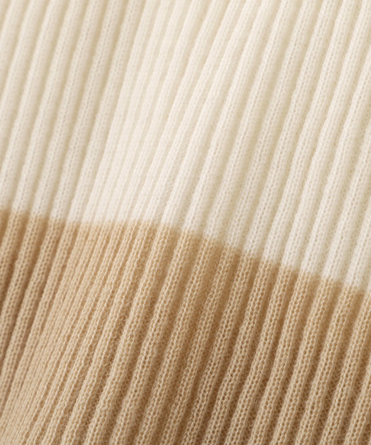 レイヤードニット