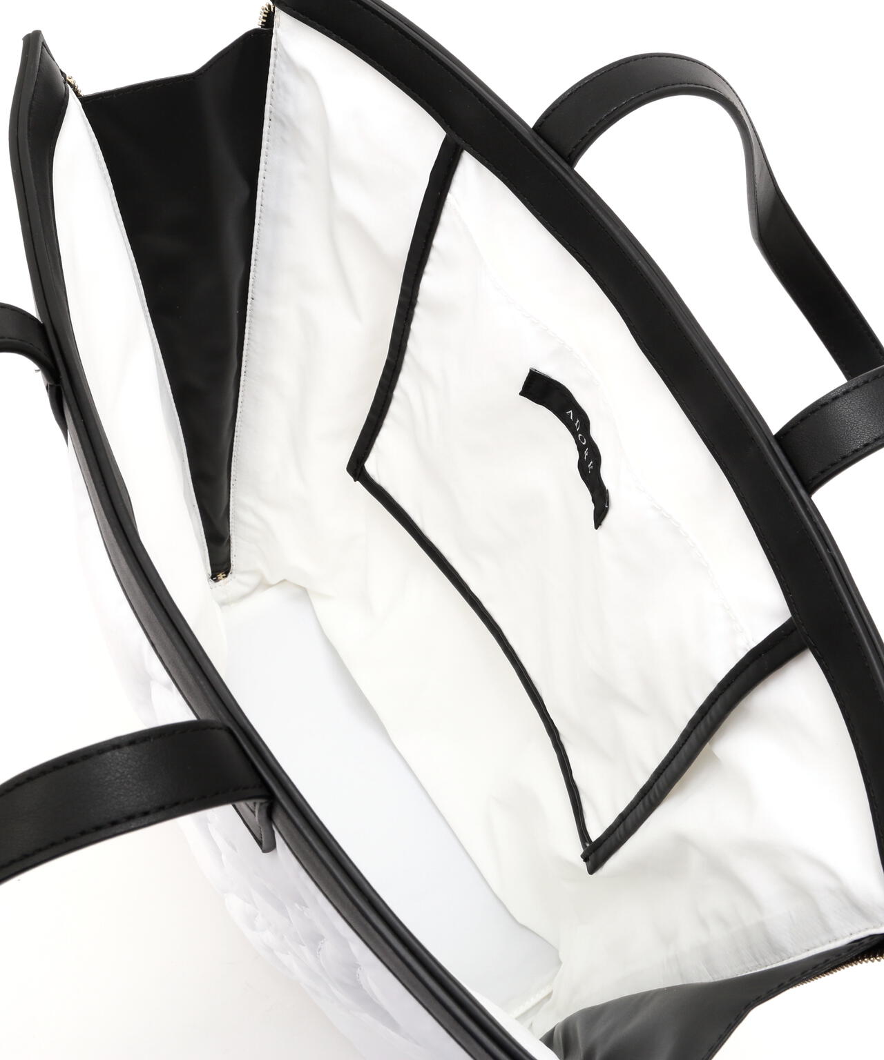 ドローイングキルティングバッグ