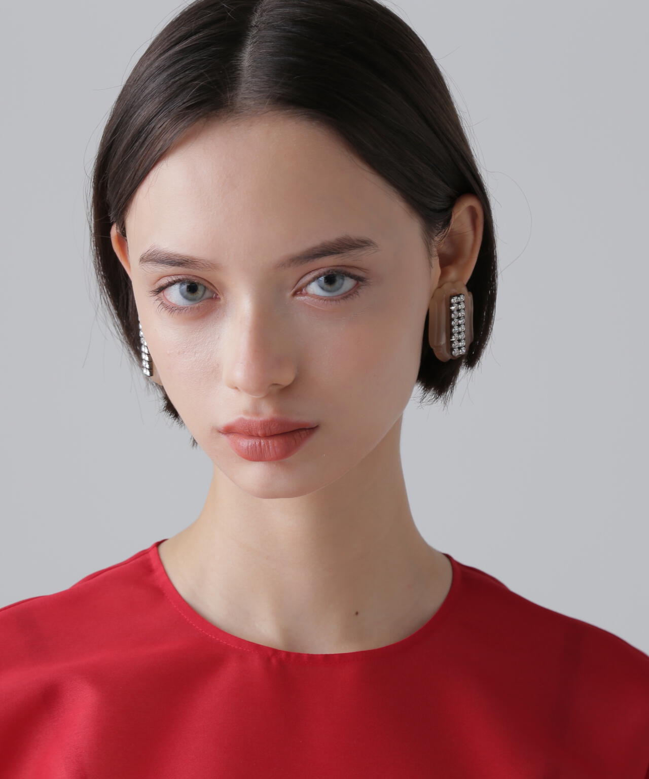 マドレーヌビジューピアス