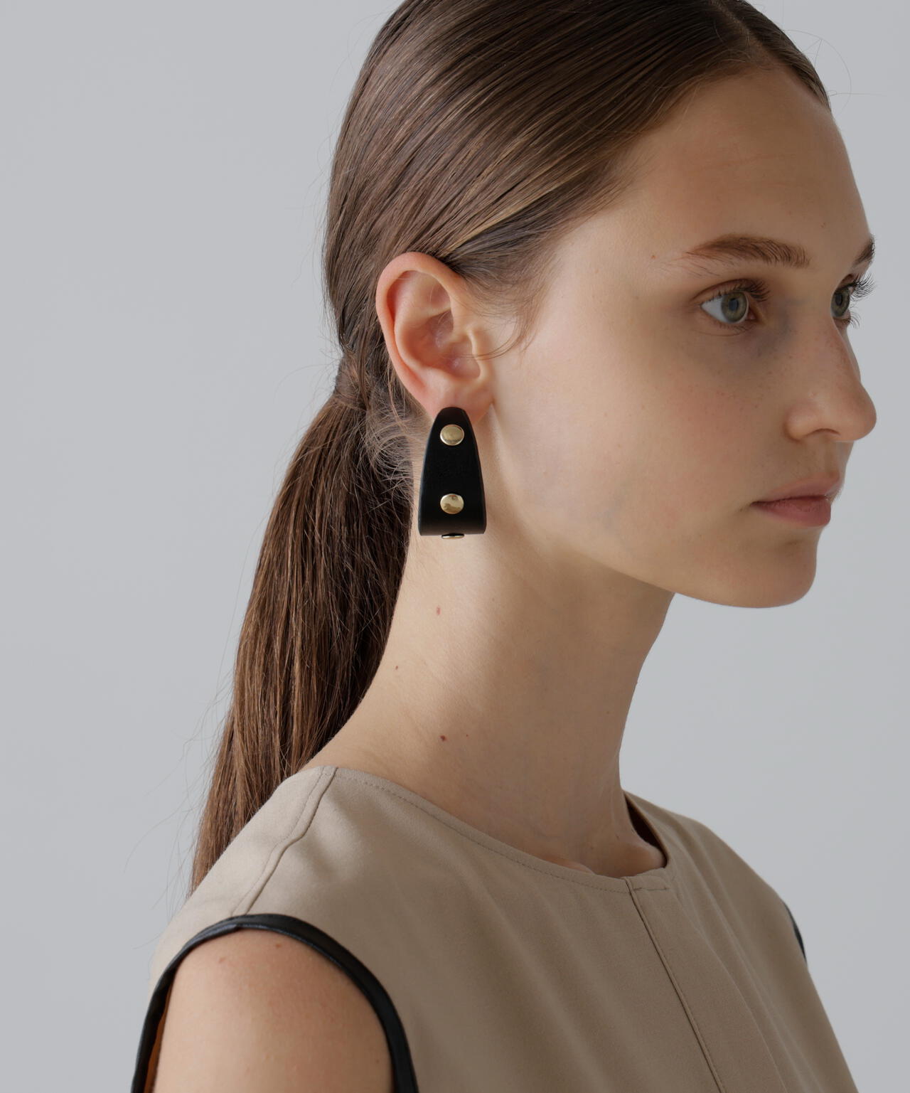 レザーフープイヤリング | ADORE（アドーア） ｜【公式】通販mix