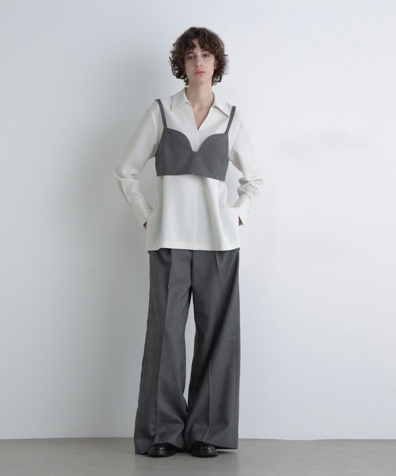 美品 ADORE アドーア　フィルムモールツィードブラウス UNiPH＞テックツィードブラウス | ADORE（アドーア） ｜【公式】通販