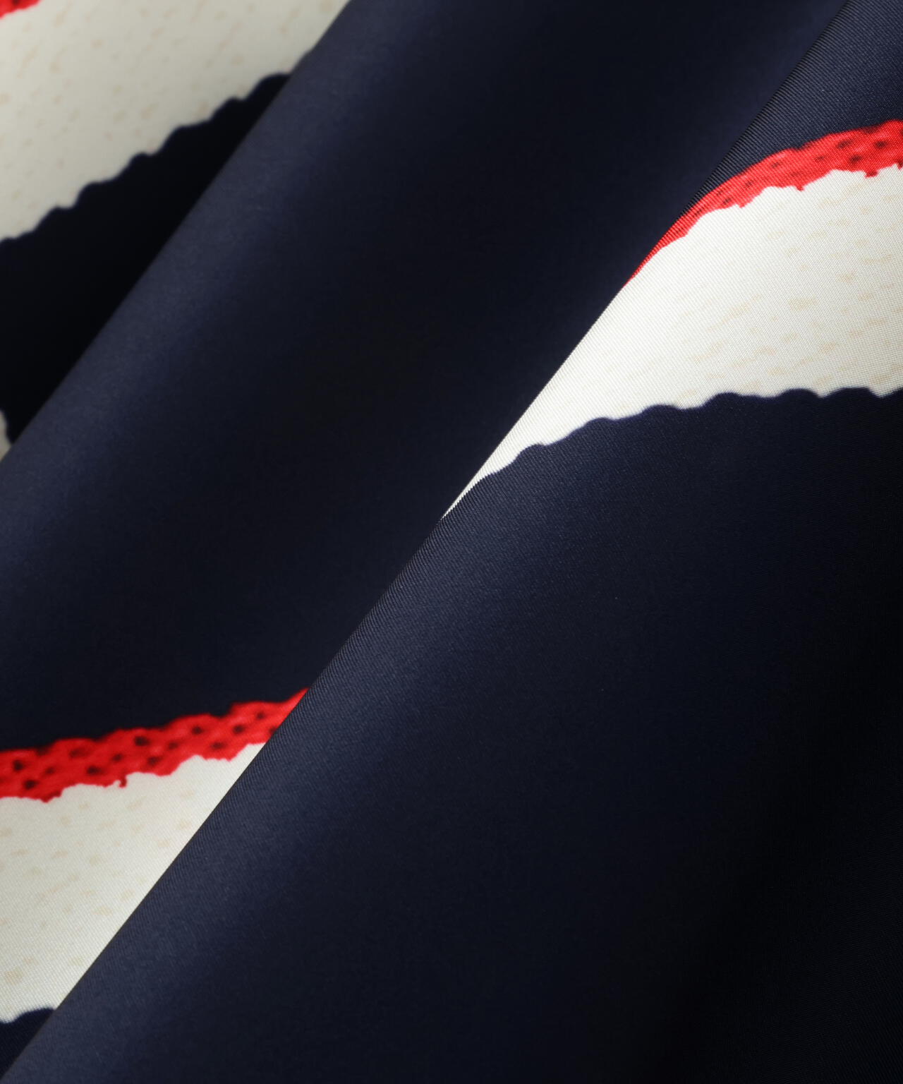 ＜UNiPH＞オブリークプリントスカート