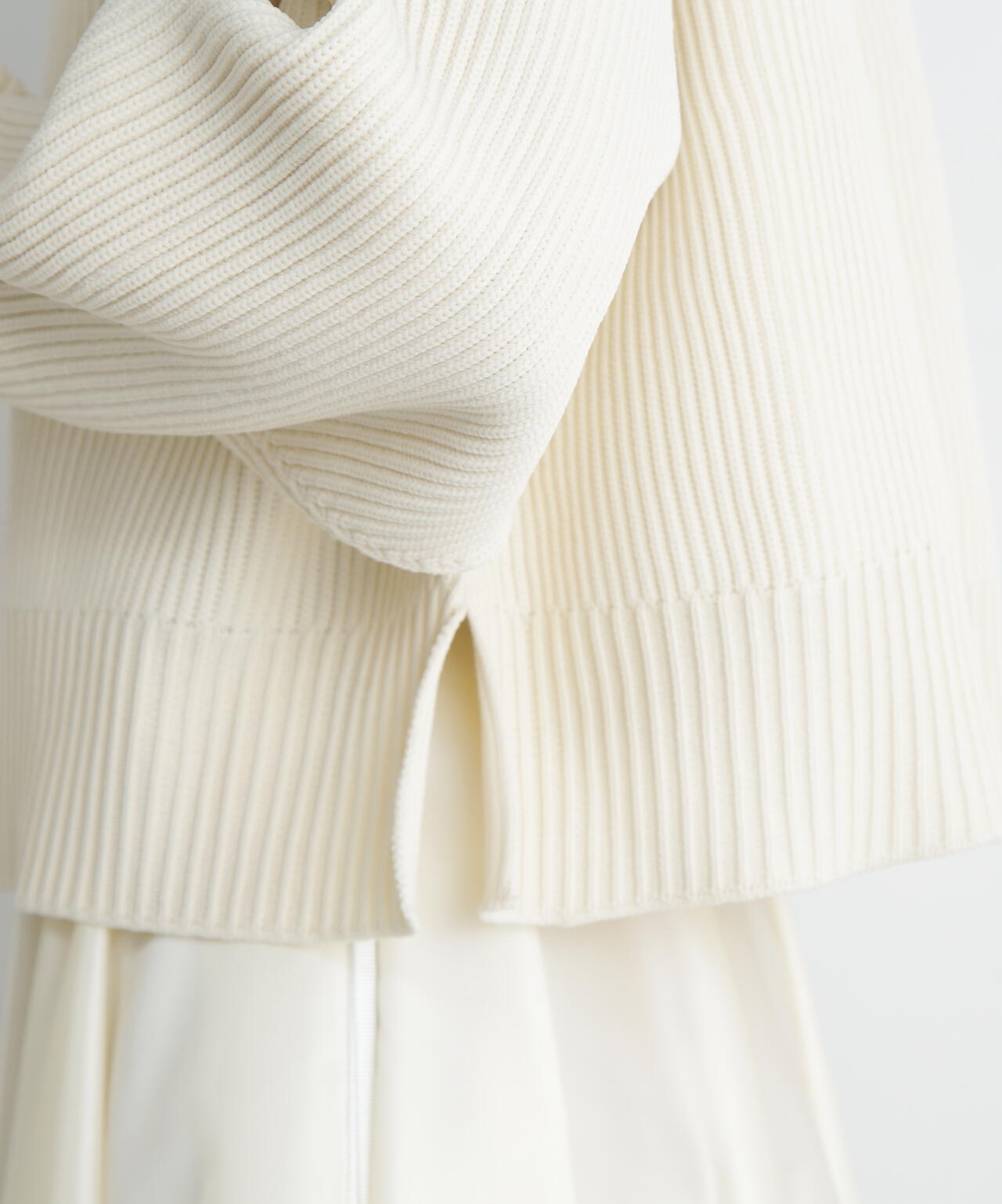 ＜UNiPH＞ボタンニットプルオーバー