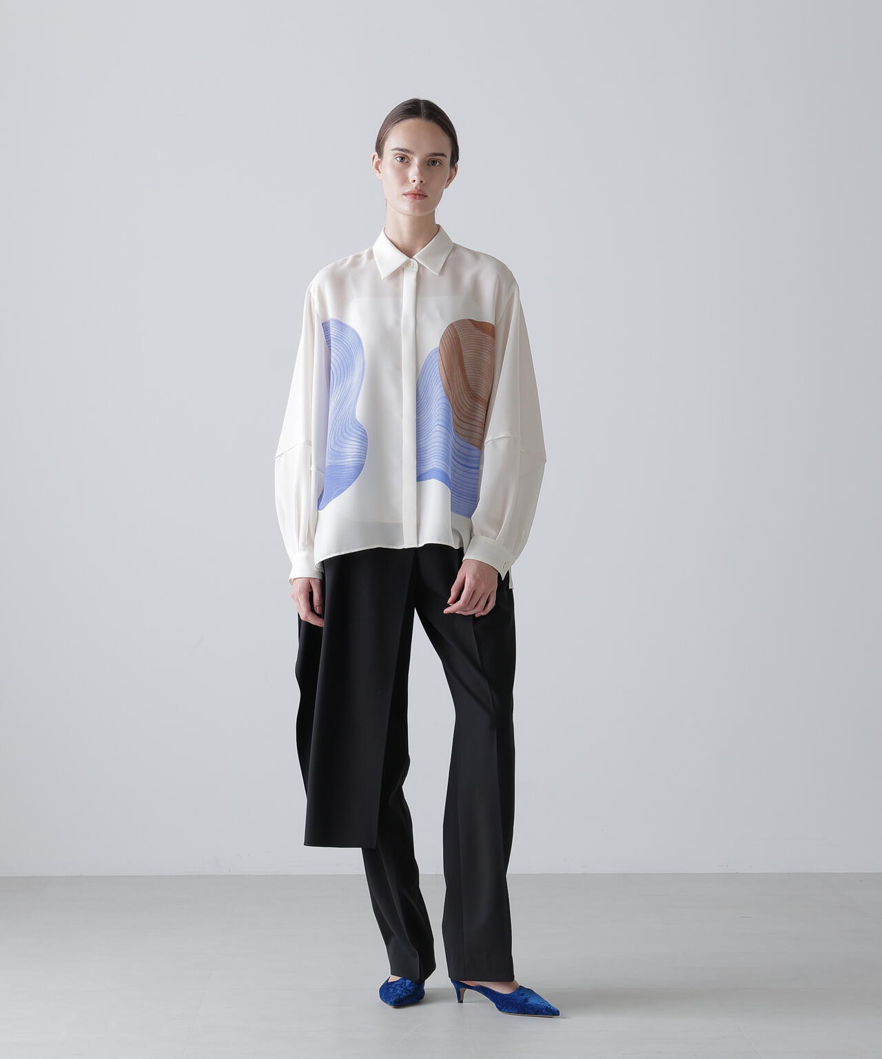 新品タグなし◯アドーア ブラウス 水彩 アート コントゥアープリントブラウス | ADORE（アドーア） ｜【公式】通販mix