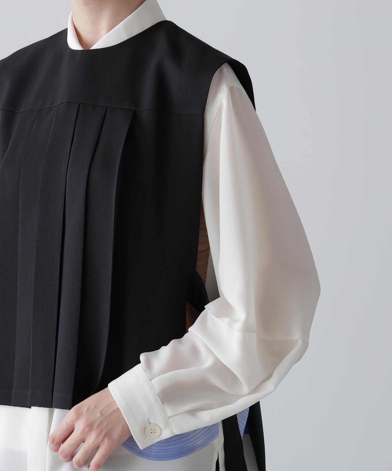 ライトツイルブラウス | ADORE（アドーア） ｜【公式】通販mix.tokyo