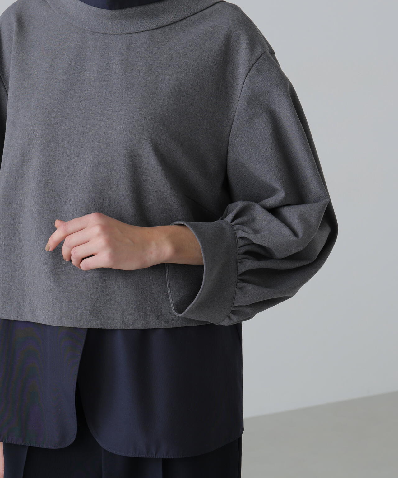 レイヤードカラーブラウス