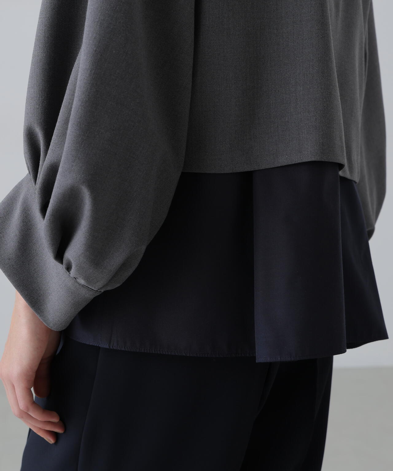 レイヤードカラーブラウス | ADORE（アドーア） ｜【公式】通販mix