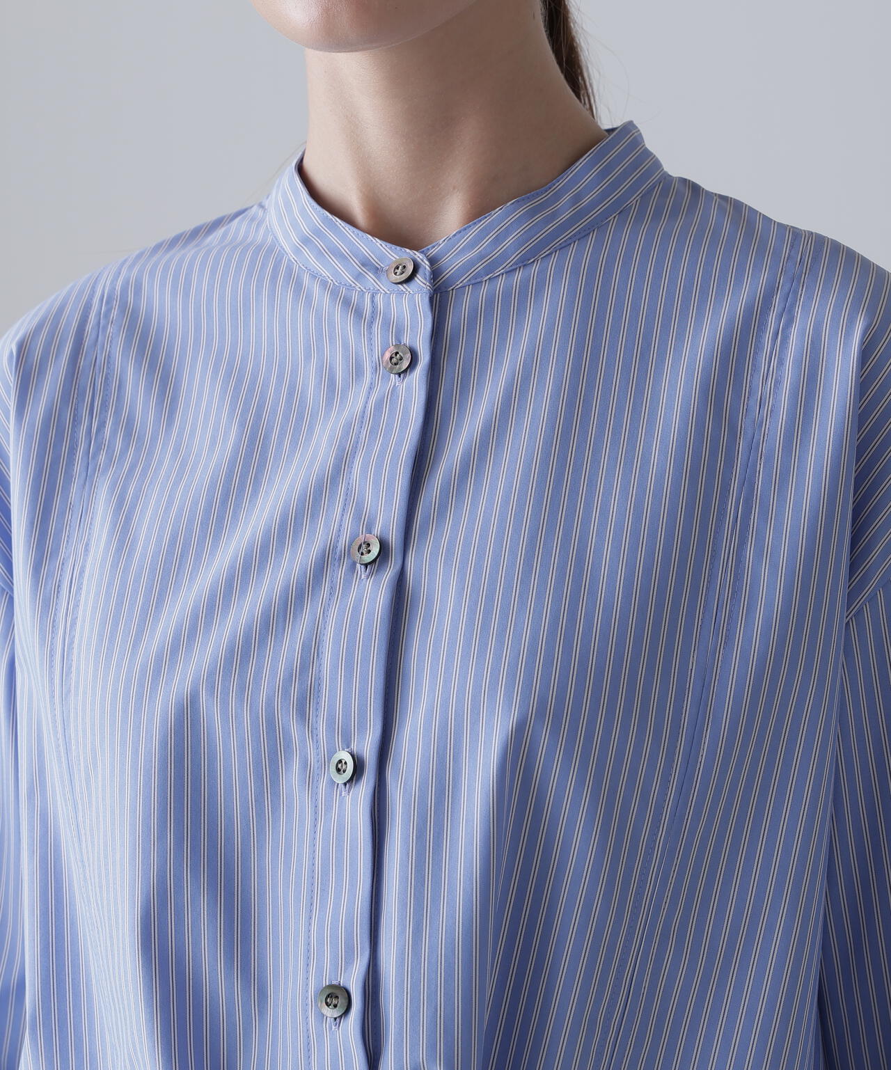 クリスピークロスブラウス | ADORE（アドーア） ｜【公式】通販mix