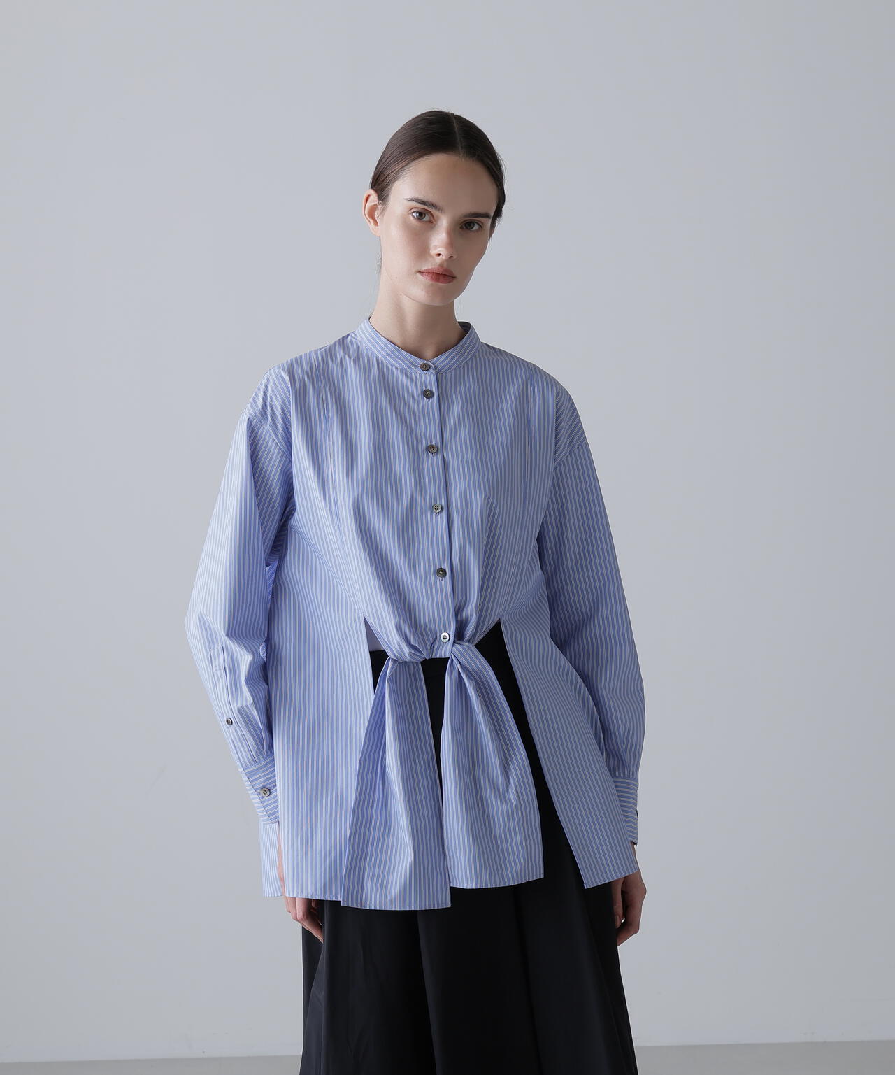 新品未使用 アドーア　クリスピークロスブラウス　ADORE 25年春夏完売品 クリスピークロスブラウス | ADORE（アドーア） ｜【公式】通販