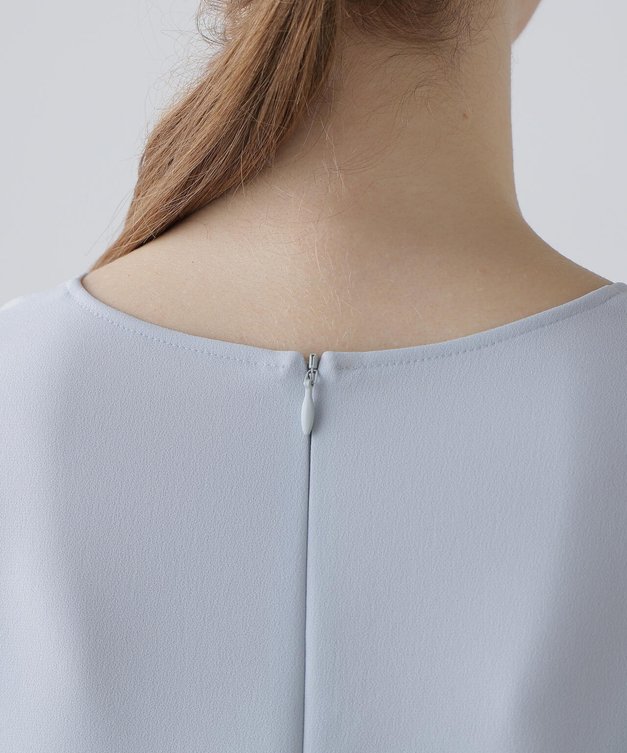 バックサテンジョーゼットＶネック