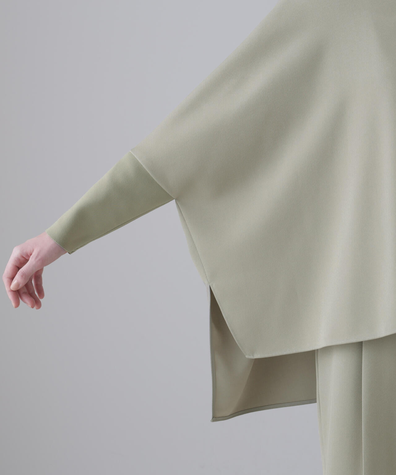 ドライカシドスブラウス