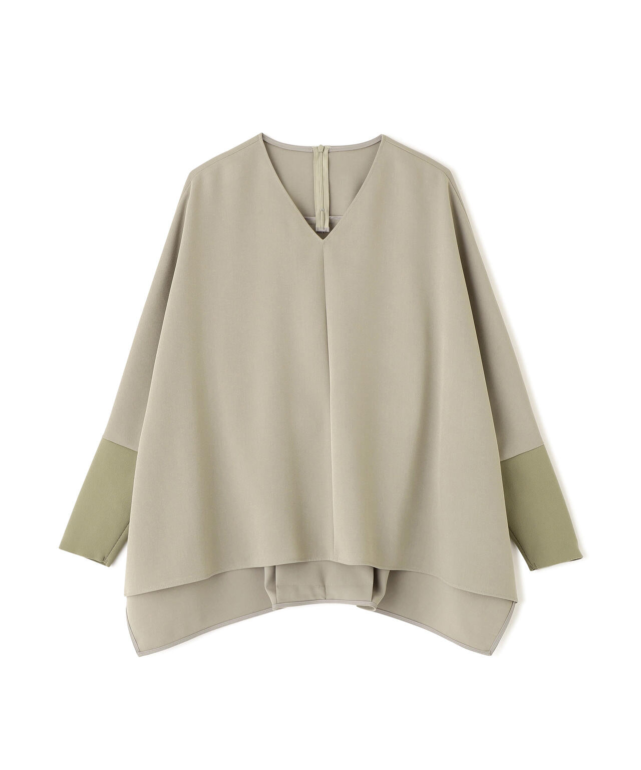 ドライカシドスブラウス