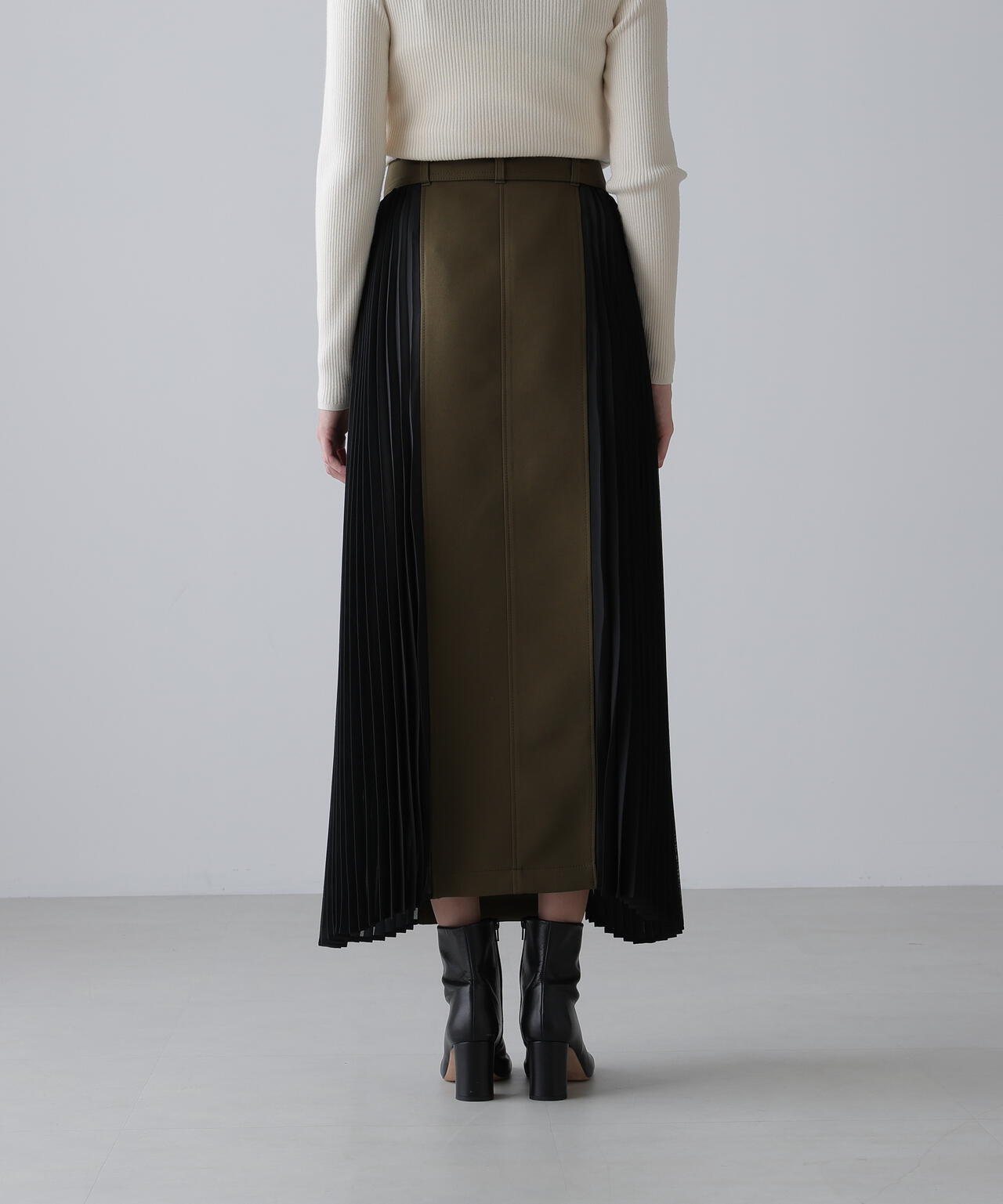 ADORE トリプルクロス　スカート 黒 トリプルクロススカート | ADORE（アドーア） ｜【公式】通販mix