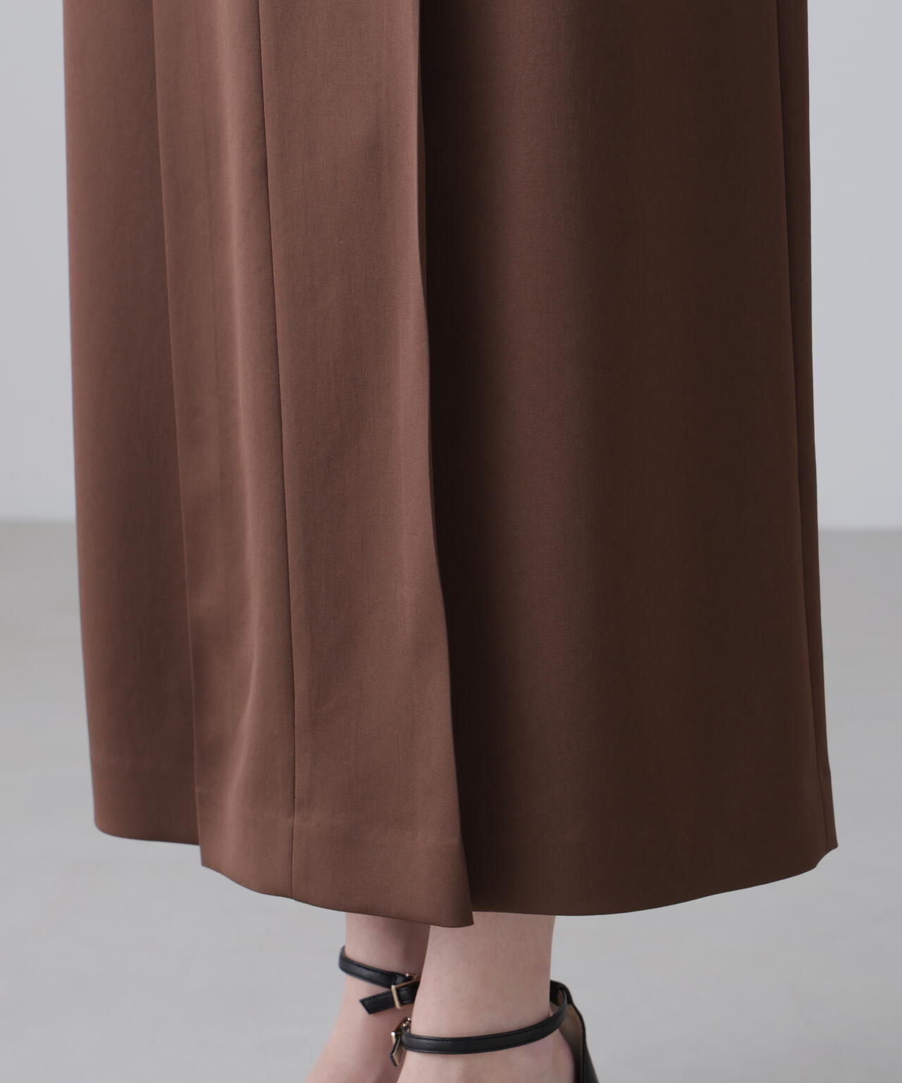 クリアサテンスカート | ADORE（アドーア） ｜【公式】通販mix.tokyo