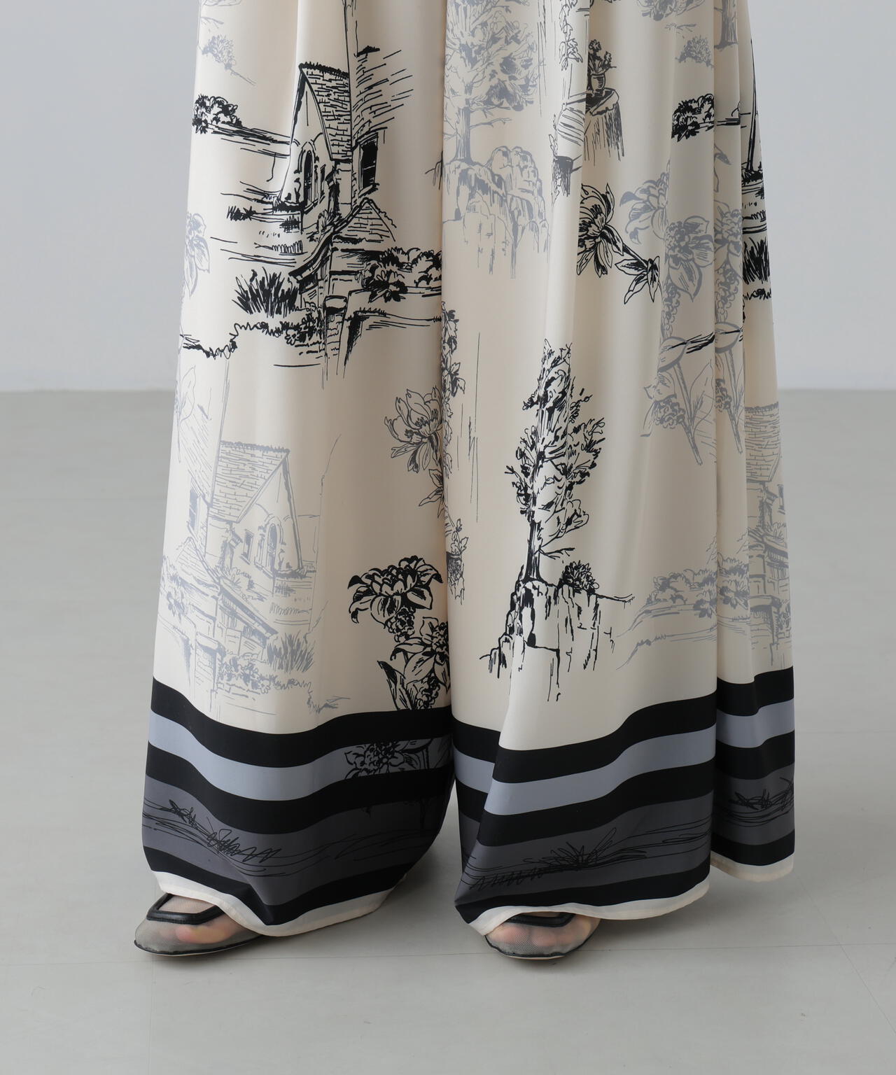 サウダージプリントパンツ