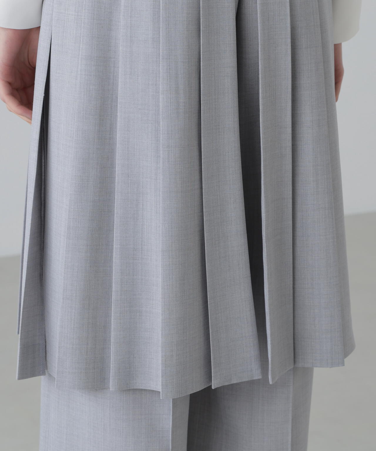 スマートトロピカルパンツ