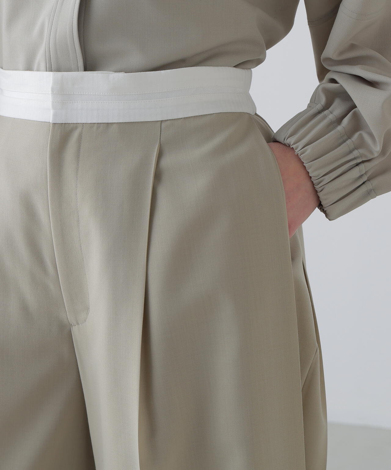 イージートロピカルパンツ