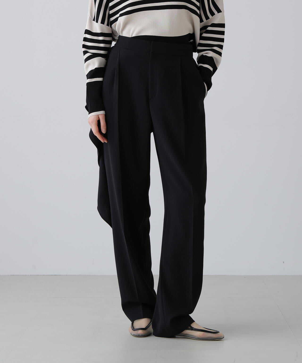 バックサテンジョーゼットパンツ