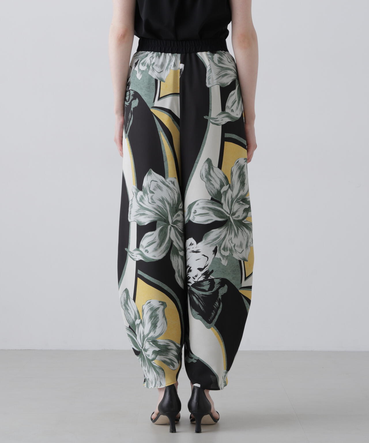 176cm B:80 W:60 H:88 着用サイズ：38