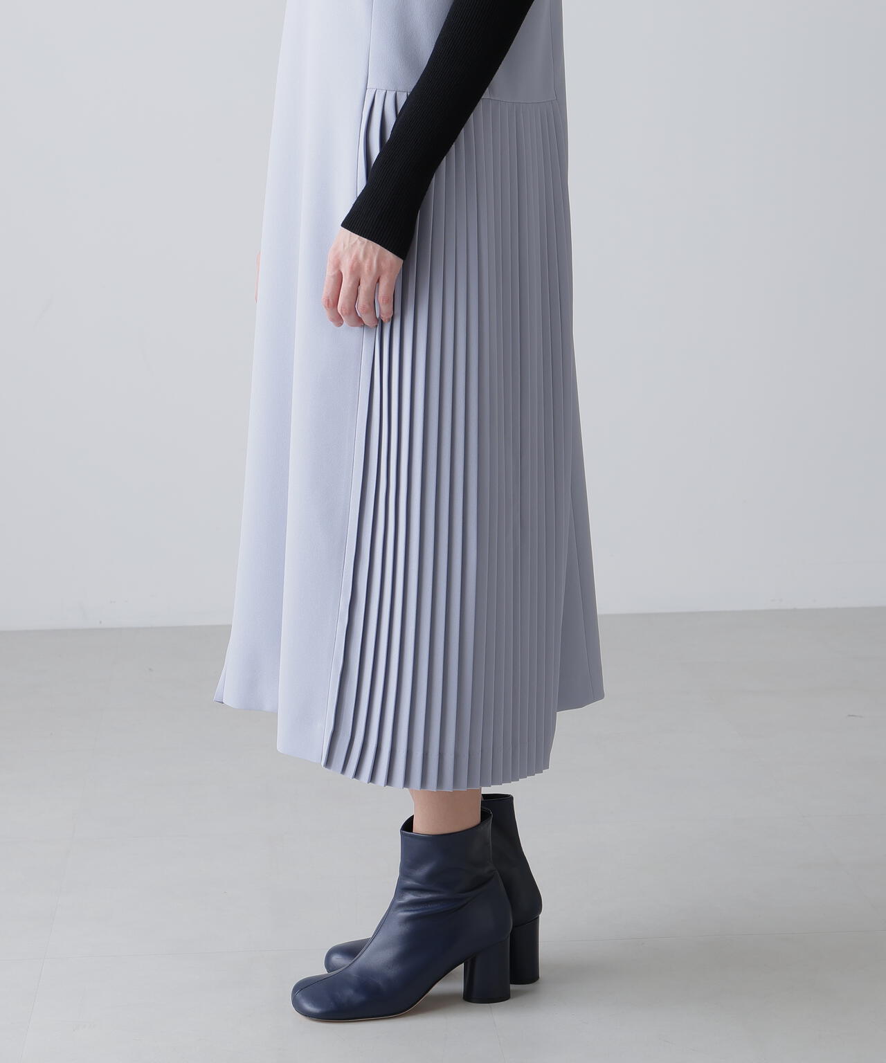 バックサテンアムンゼンワンピース