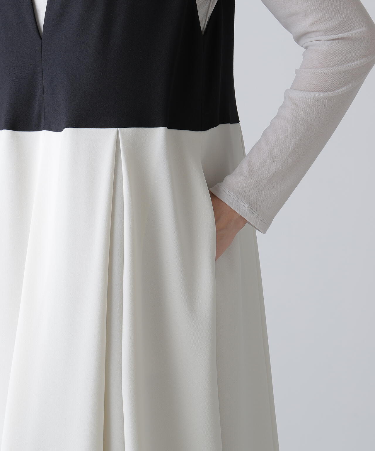 トリプルツイストワンピース