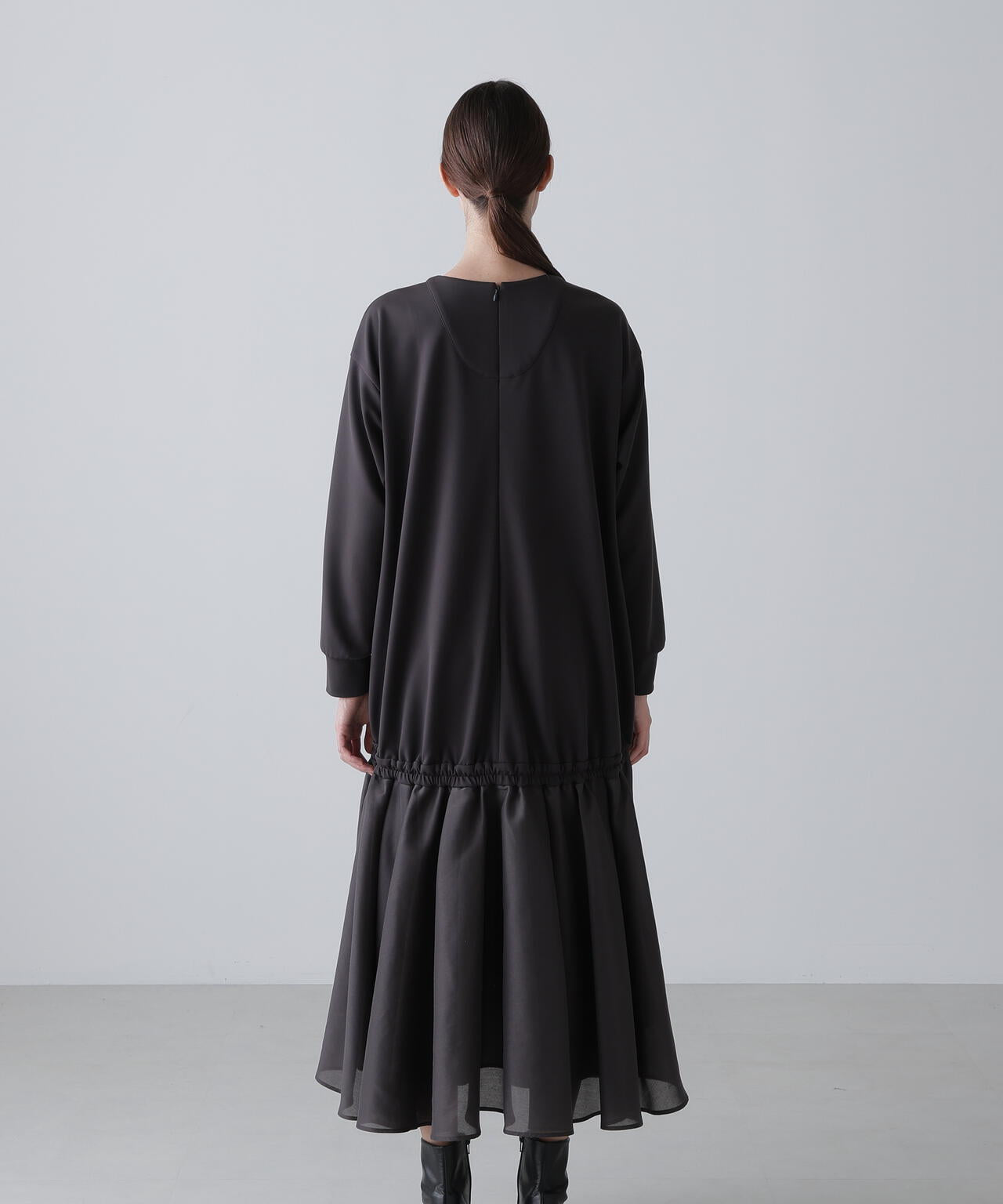 パウダリーダンボールワンピース | ADORE（アドーア） ｜【公式】通販