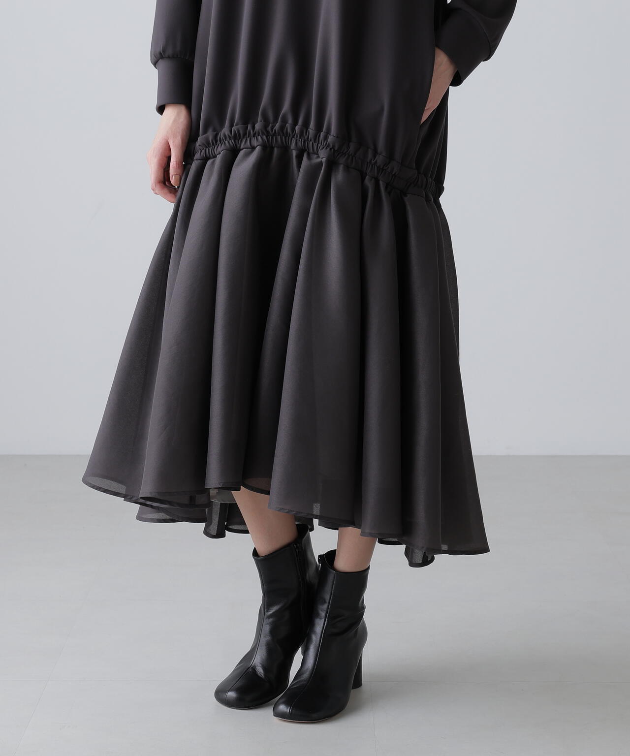 パウダリーダンボールワンピース