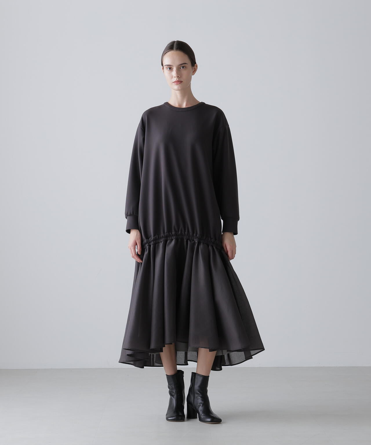 パウダリーダンボールワンピース | ADORE（アドーア） ｜【公式】通販