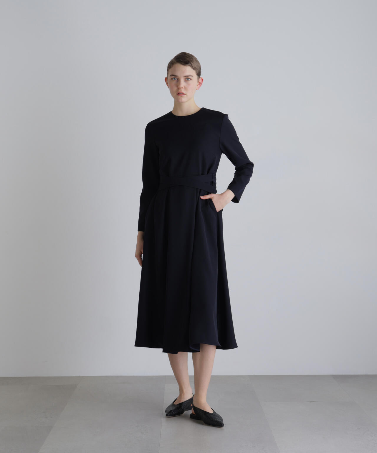 パウダリーダブルサテンワンピース