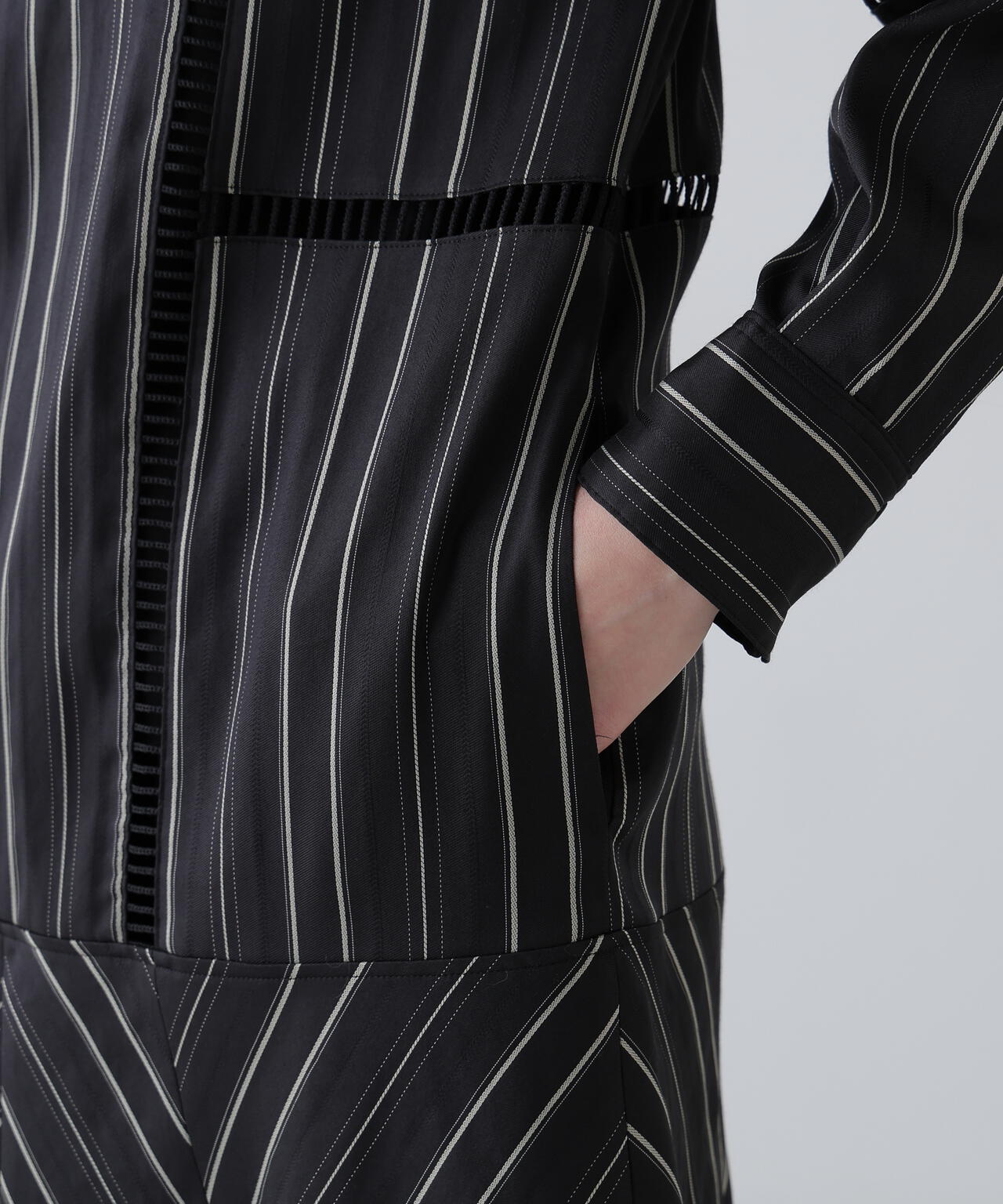 マルチストライプジャガードワンピース | ADORE（アドーア） ｜【公式