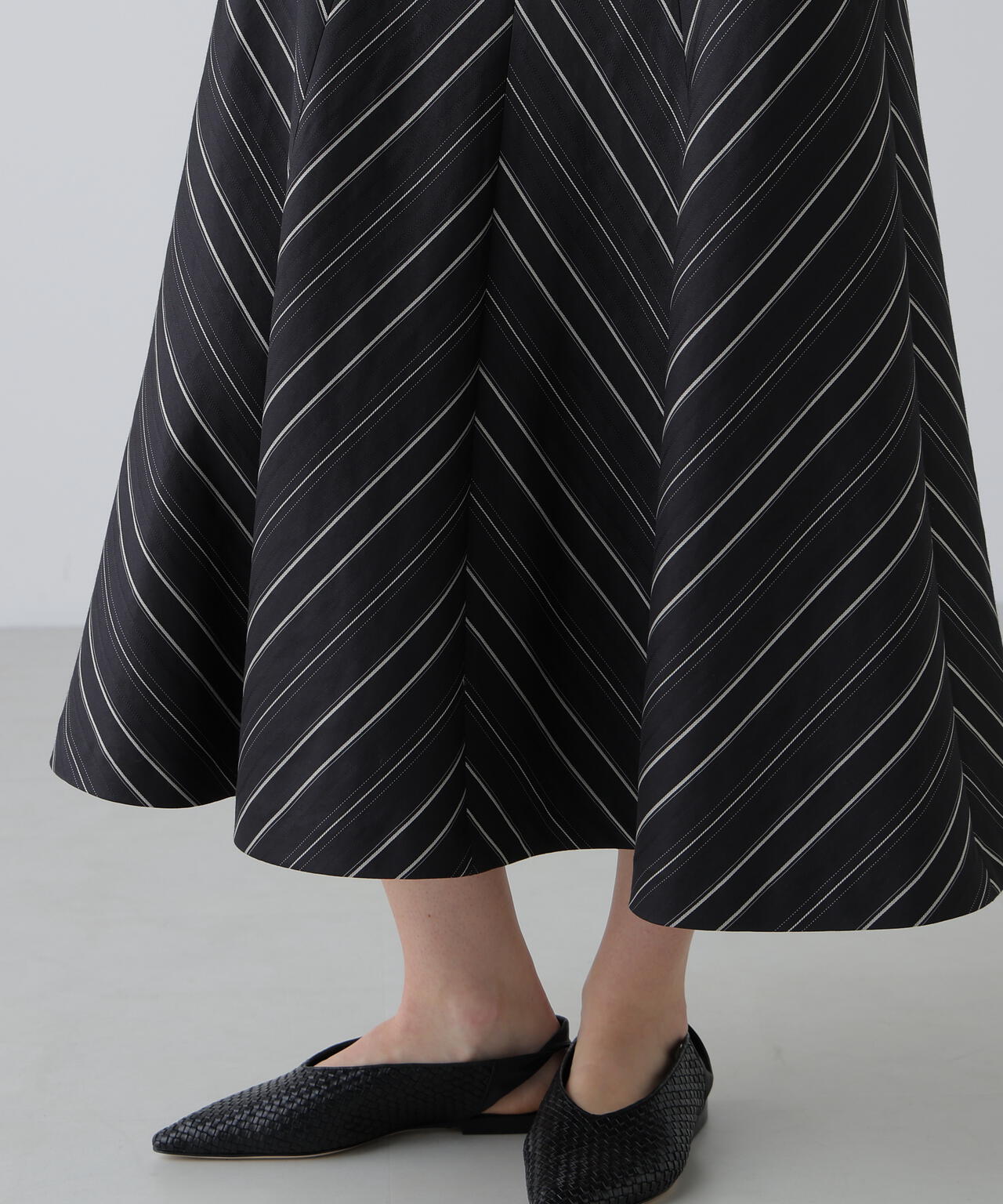 マルチストライプジャガードワンピース | ADORE（アドーア） ｜【公式