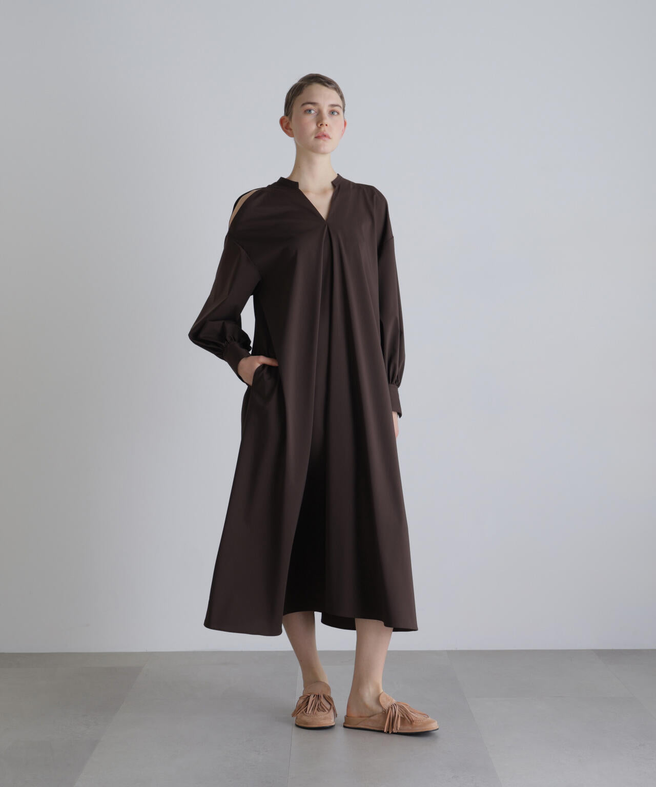 【現行】24SS ADORE ハイパワーブロードワンピース ブラック M ハイパワーストレッチワンピース | ADORE（アドーア） ｜【公式】通販