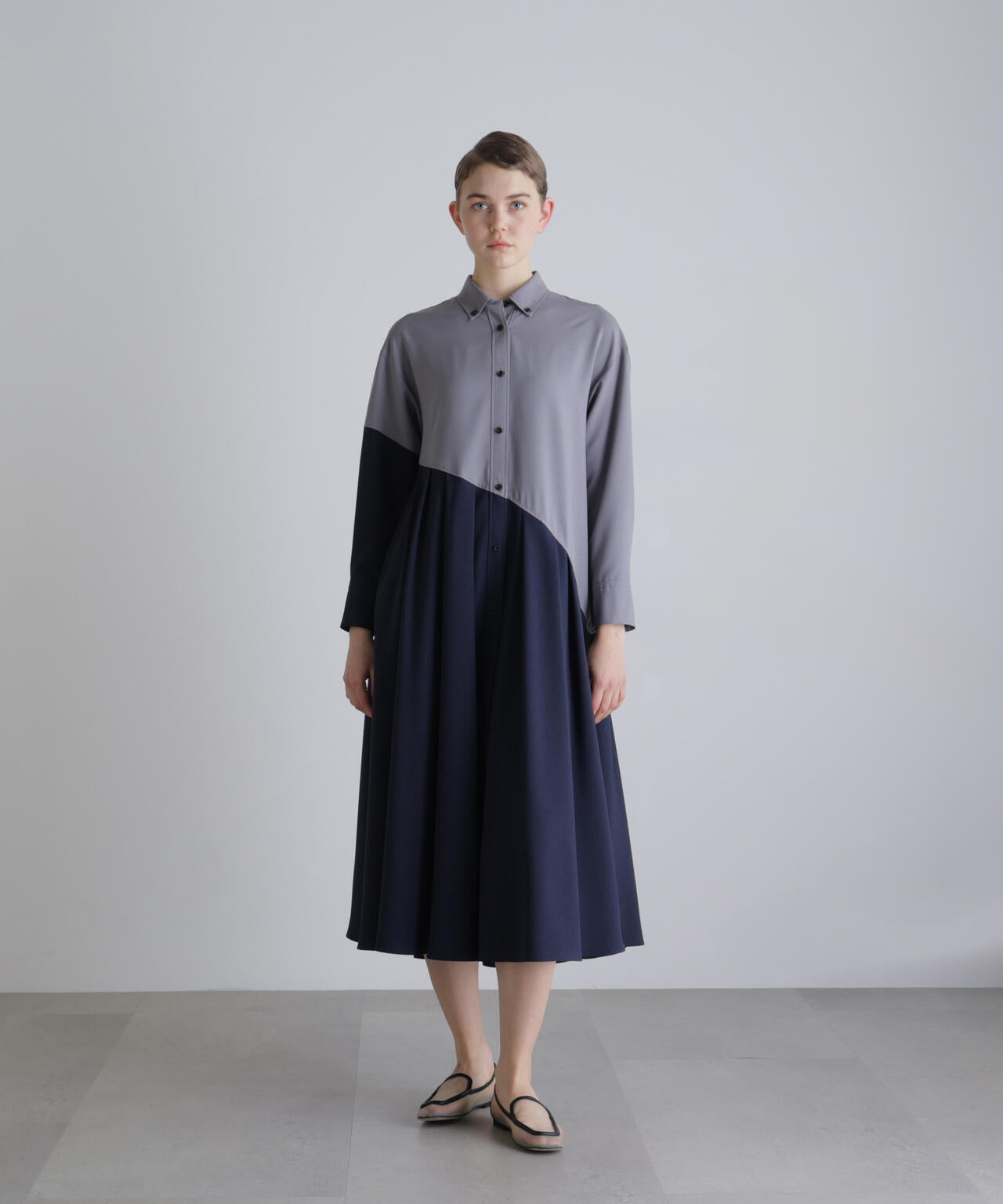 ファンクショナルプレーンクロスワンピース