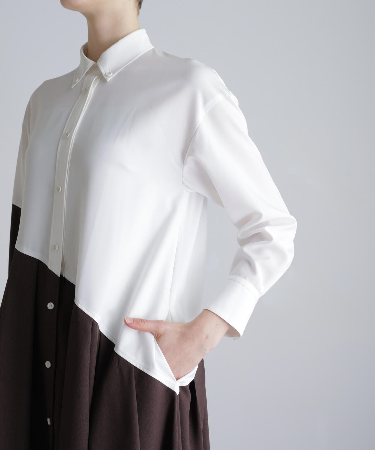 ファンクショナルプレーンクロスワンピース