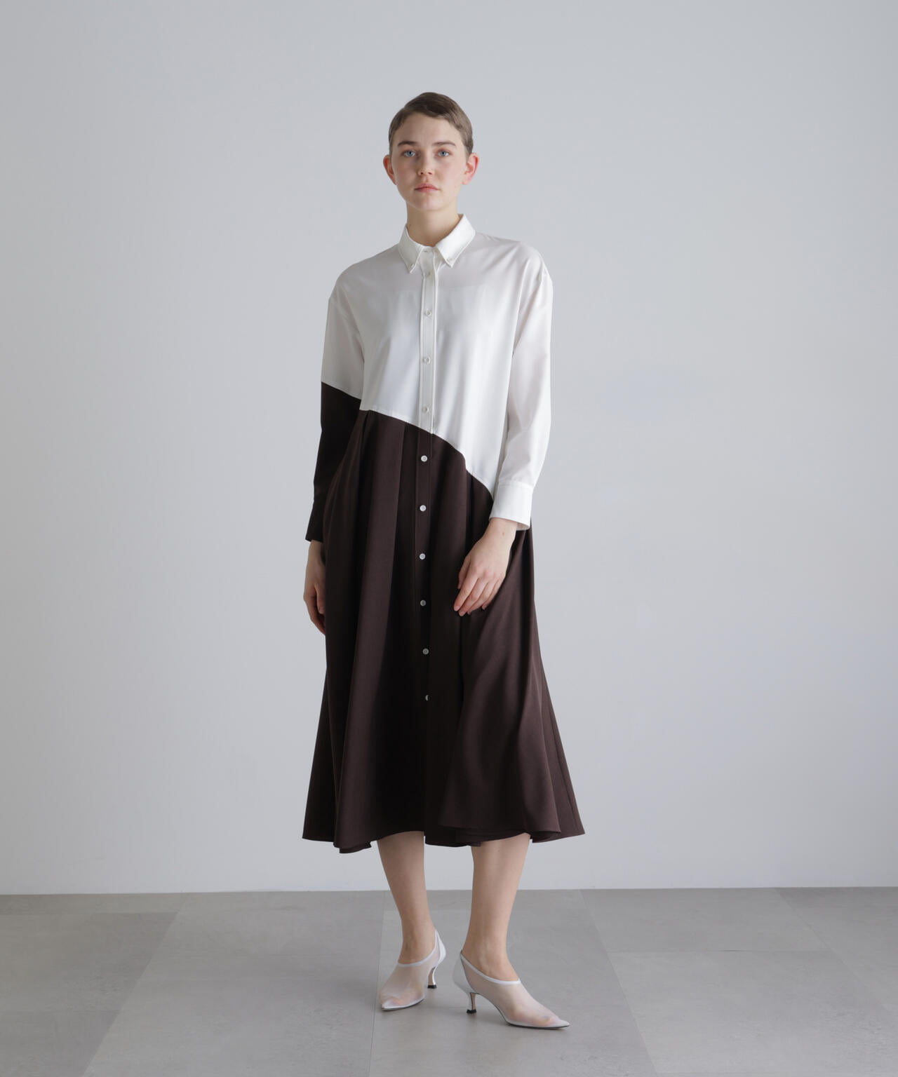 ファンクショナルプレーンクロスワンピース | ADORE（アドーア