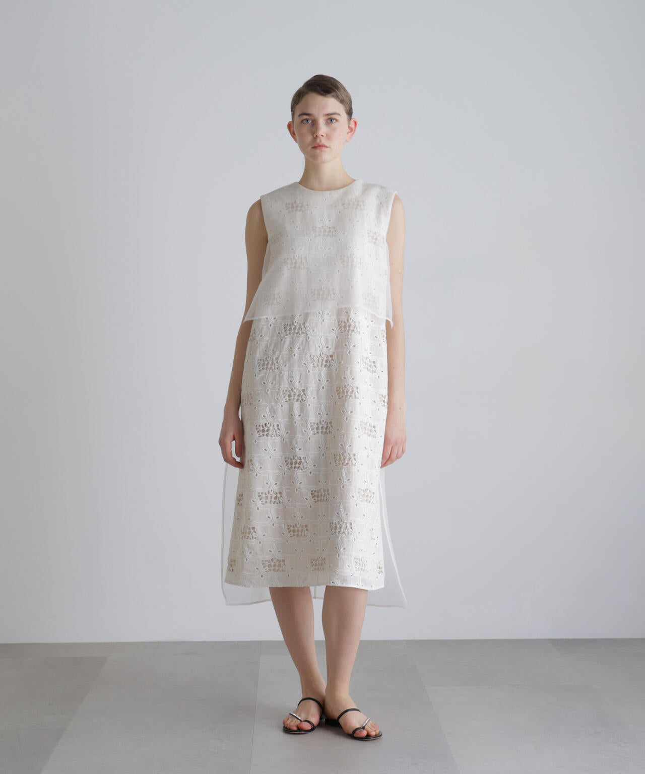 ラティスエンブロイダリーワンピース | ADORE（アドーア） ｜【公式