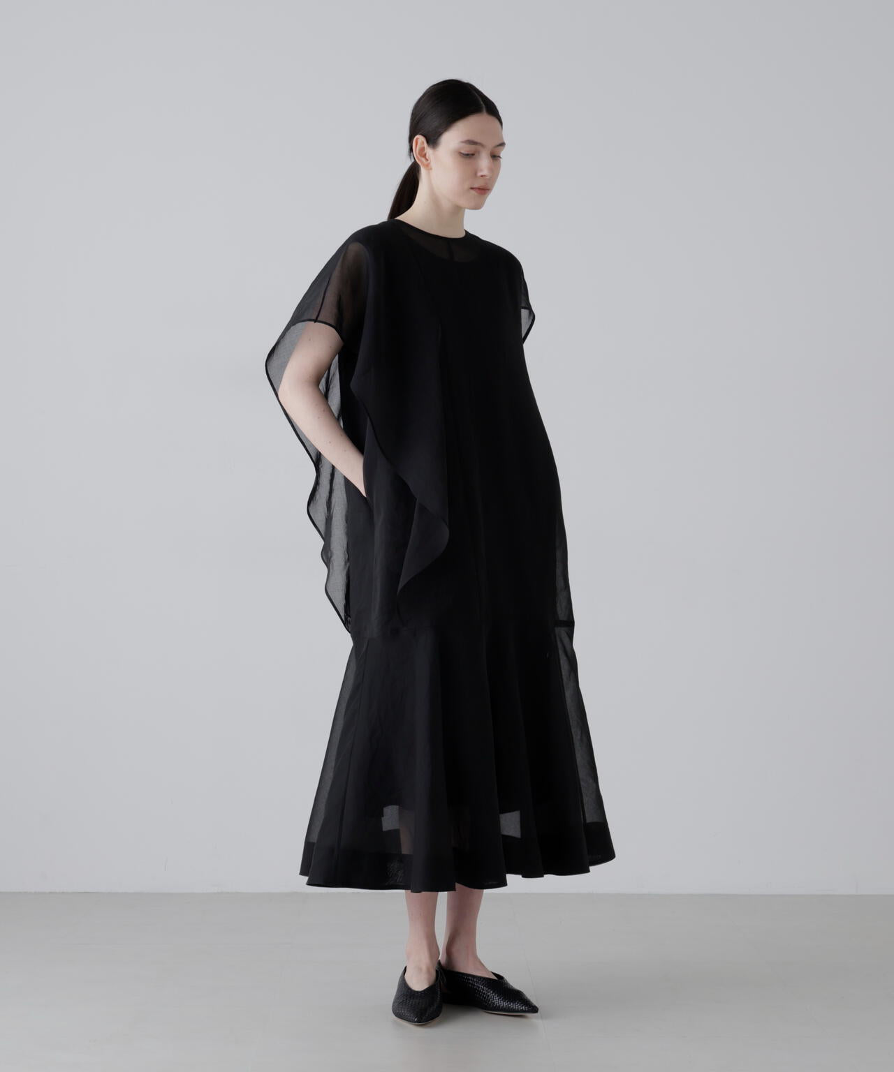 アドーア ADORE バックリボン ソフトニット 38 黒 フレア 2020AW ソフトオーガンジーワンピース | ADORE（アドーア） ｜【公式】通販mix