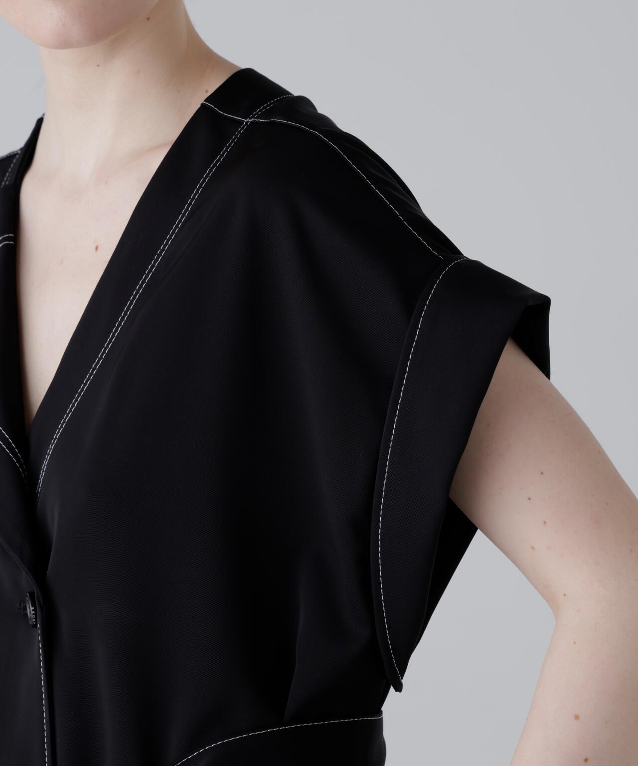 176cm B:80 W:60 H:88 着用サイズ：38