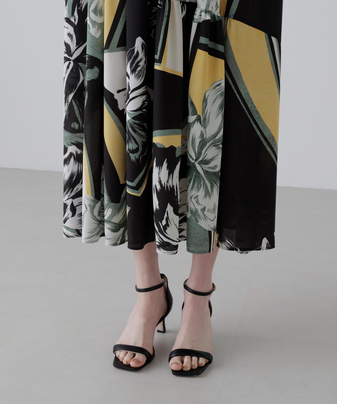 176cm B:80 W:60 H:88 着用サイズ：38