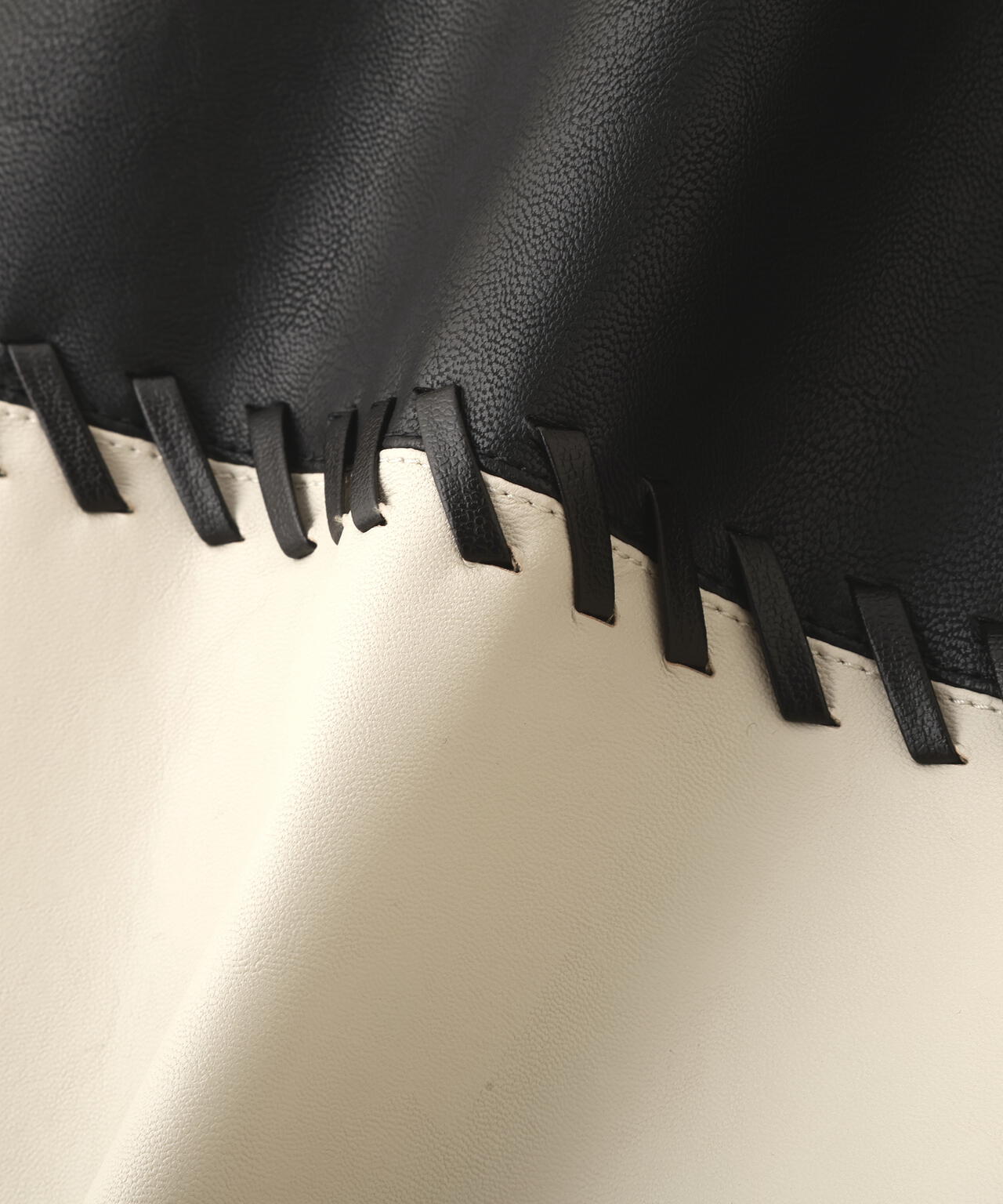 レースアップフェイクレザージャケット | ADORE（アドーア） ｜【公式