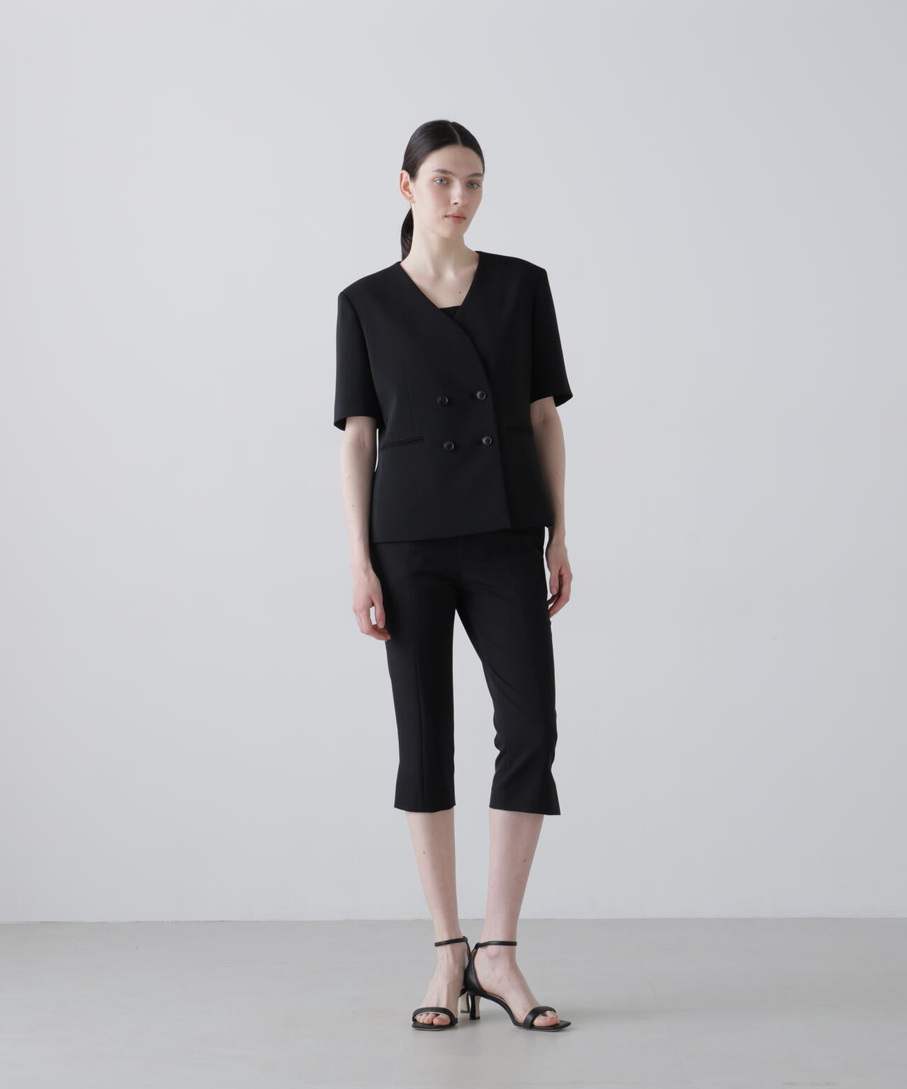 176cm B:80 W:60 H:88 着用サイズ：38