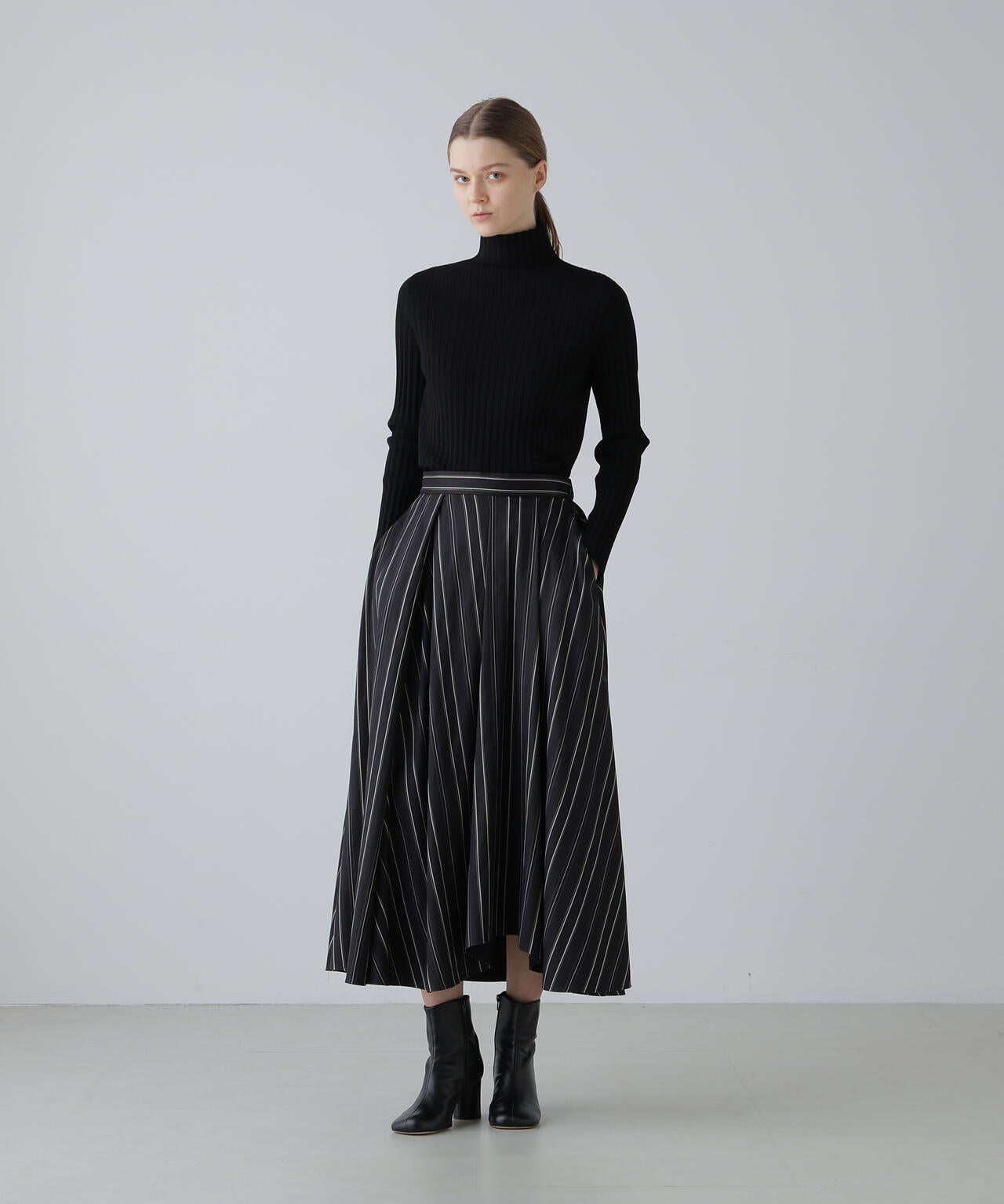 トタンプリーツニット