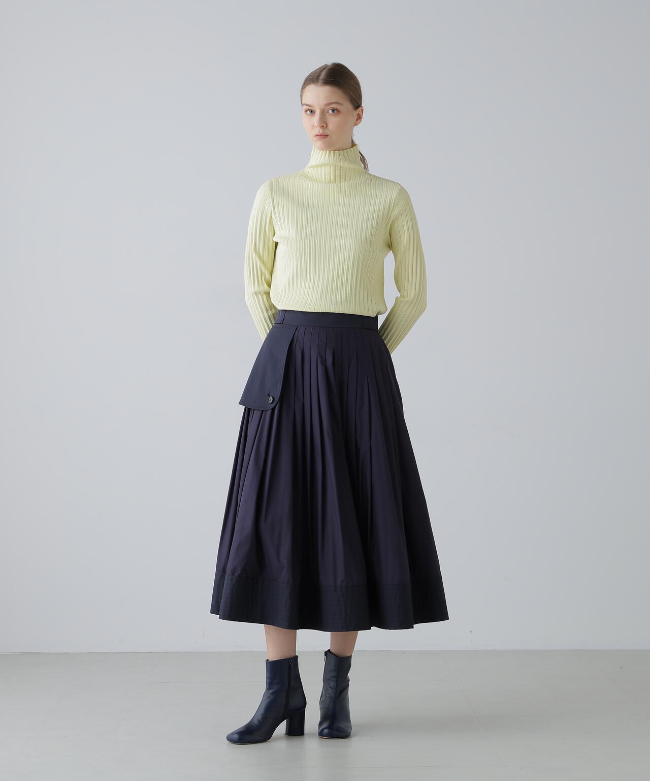 トタンプリーツニット