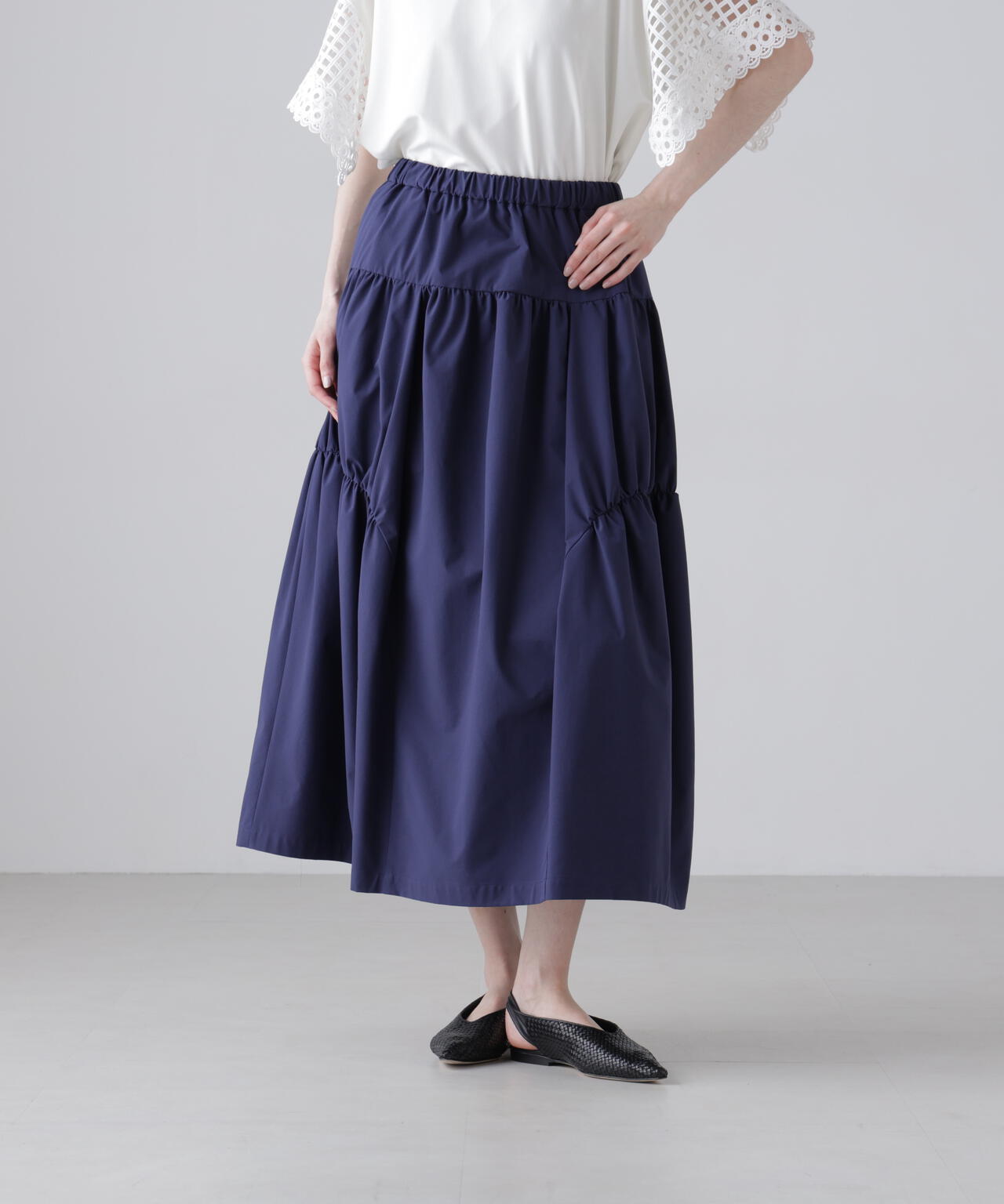 美品☆アドーア アシンメトリーブラウス サイドスリット ゆったり フレア 濃紺 ソフトストレッチスカート | ADORE（アドーア） ｜【公式】通販mix