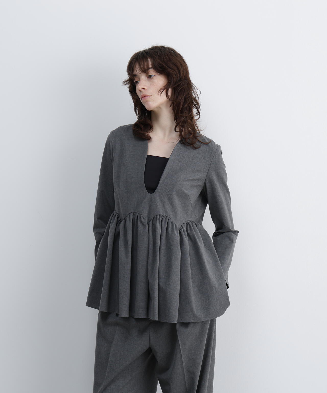 UNiPH＞ハイブリッドトロブラウス | ADORE（アドーア） ｜【公式】通販