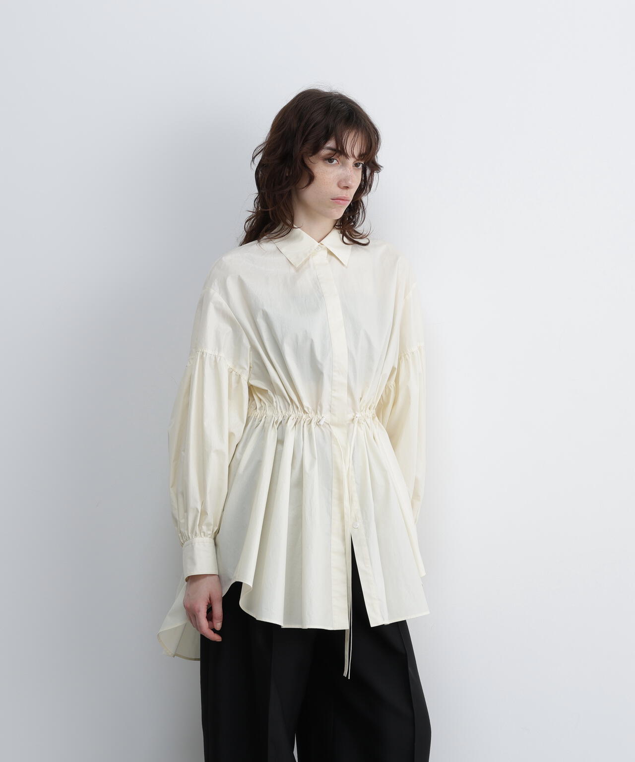 アプリコット専用 UNiPH＞コーティングコットンブラウス | ADORE（アドーア） ｜【公式