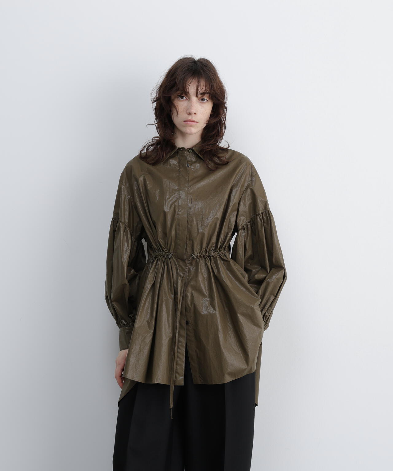 UNiPH＞コーティングコットンブラウス | ADORE（アドーア） ｜【公式